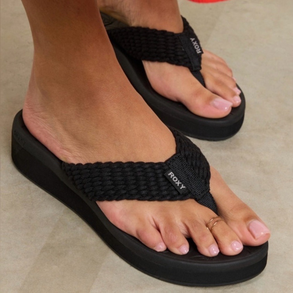 ROXY Black Braided Sandals